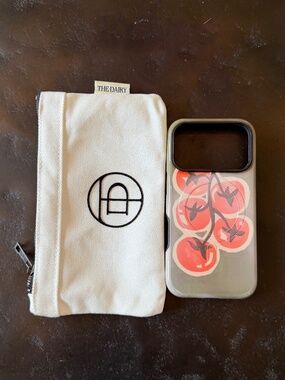 The Dairy Tomatoes iPhone 17 Pro / Armoured MagSafe Phone Case